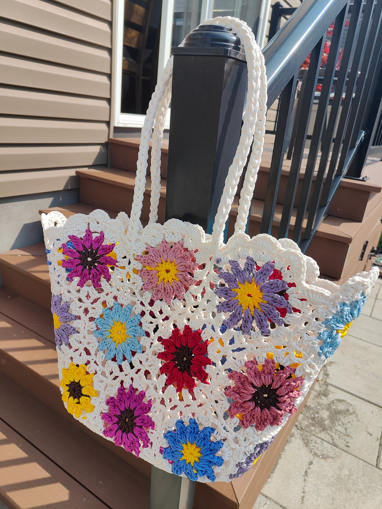 Crochet Flower Overlay Seagrass Tote – Handwoven & Whimsical