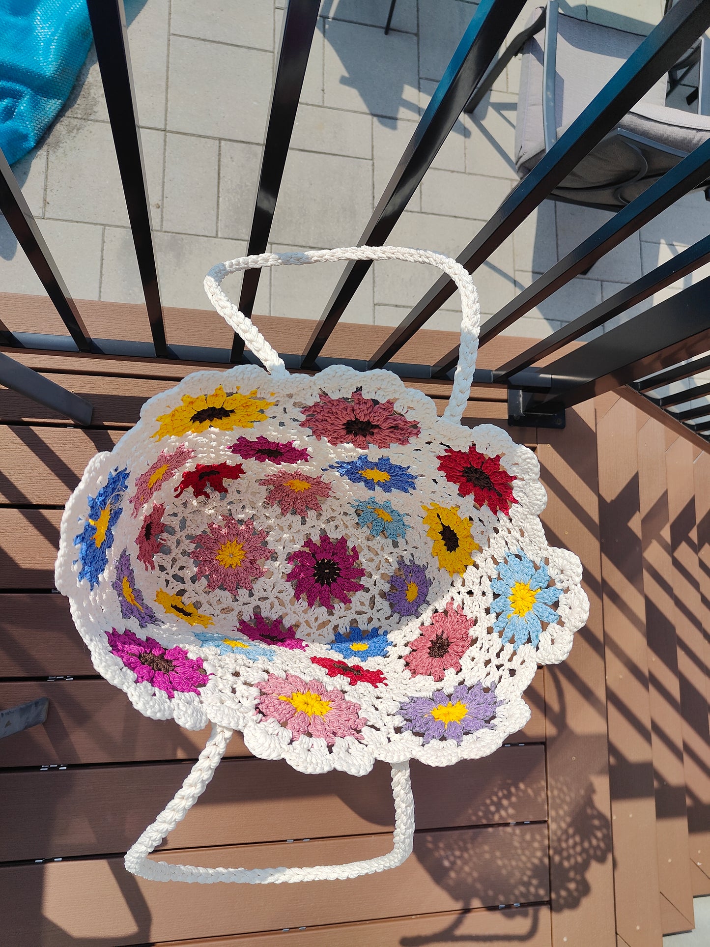 Crochet Flower Overlay Seagrass Tote – Handwoven & Whimsical