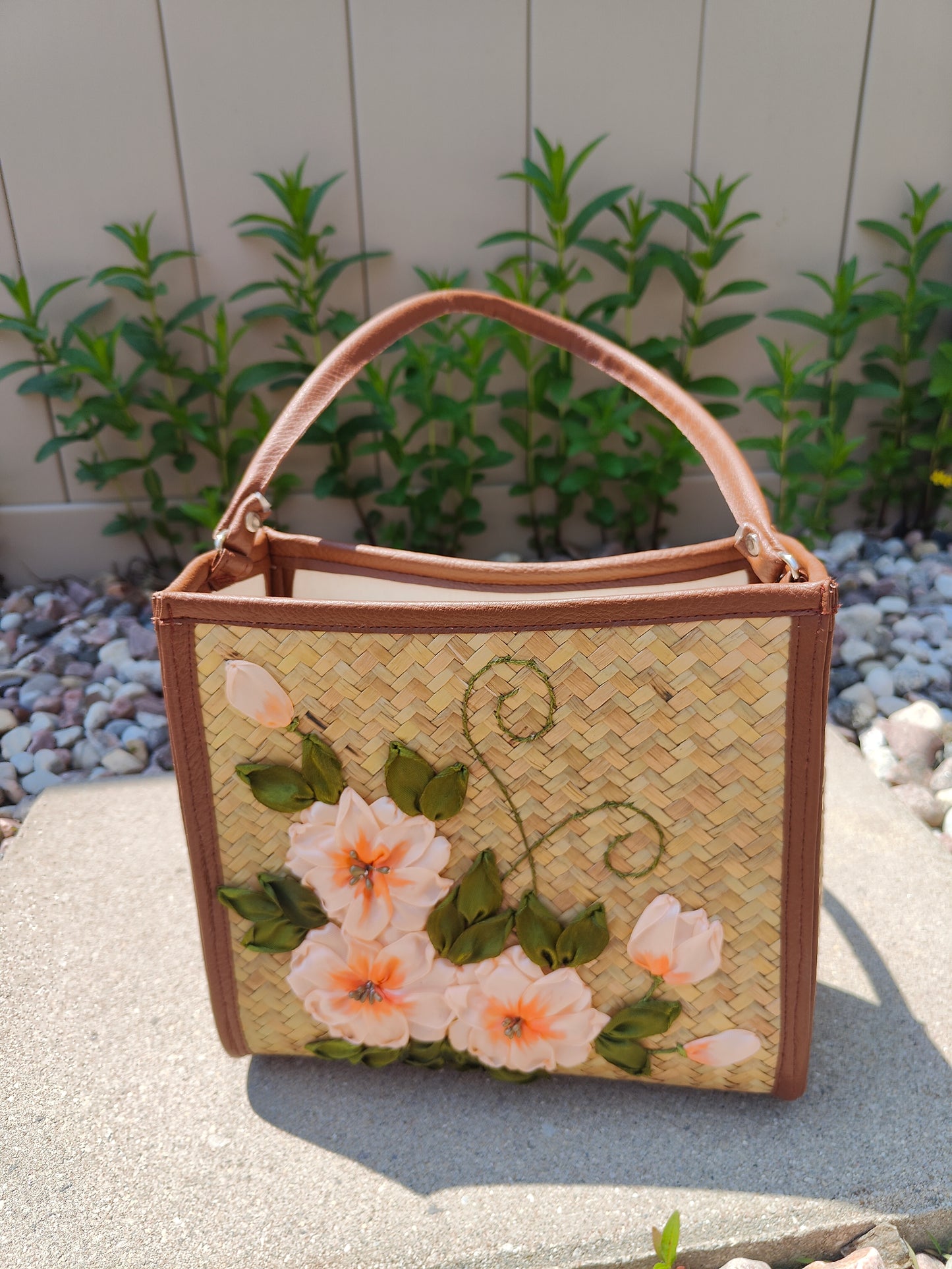 Embroidered Bamboo Handbag – Peach Blossom Elegance